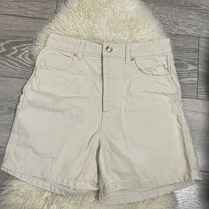 Zara Beige/Cream MOM FIT DENIM SHORTS Size 27 CA 4